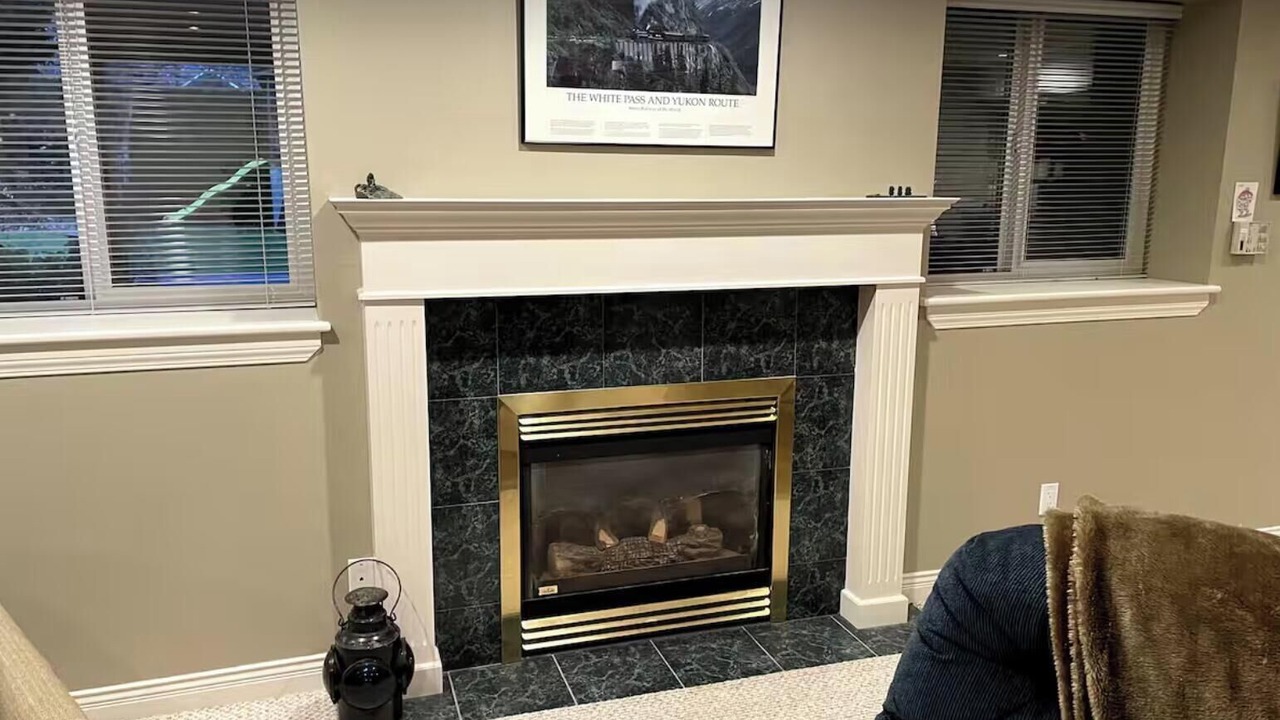 Photo of Livingroom in Guildford