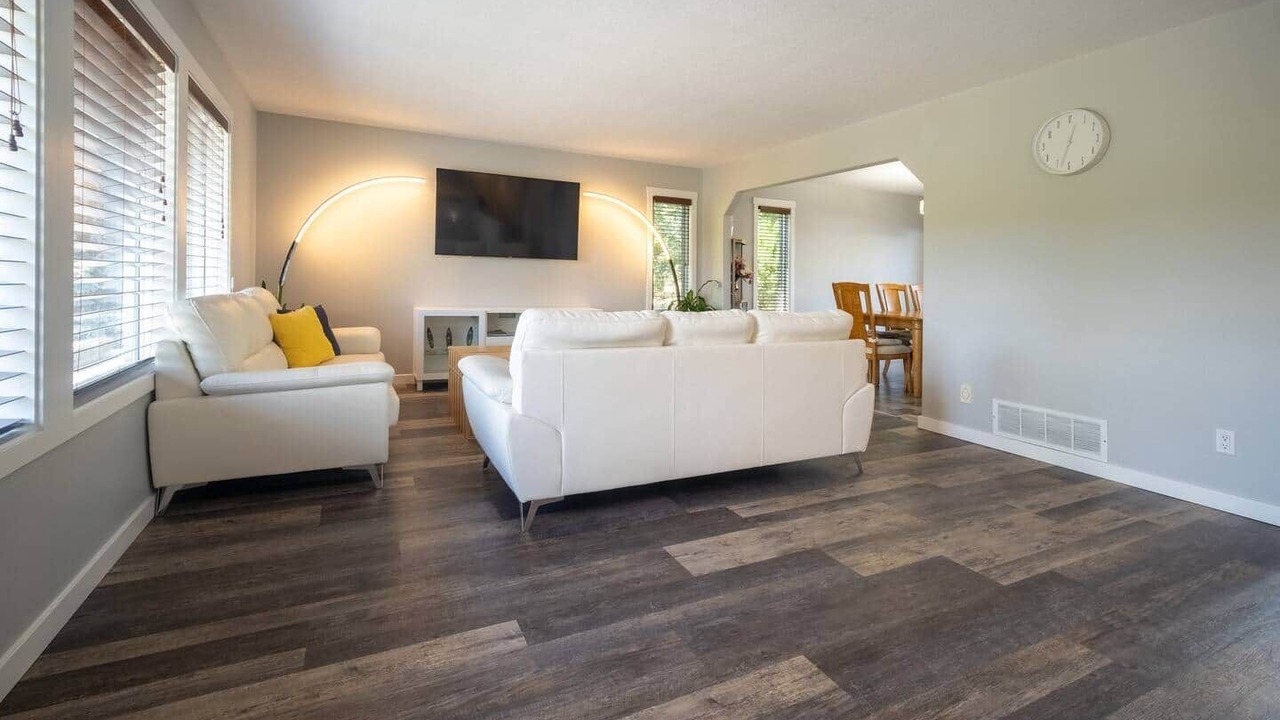 Photo of Livingroom in Vernon
