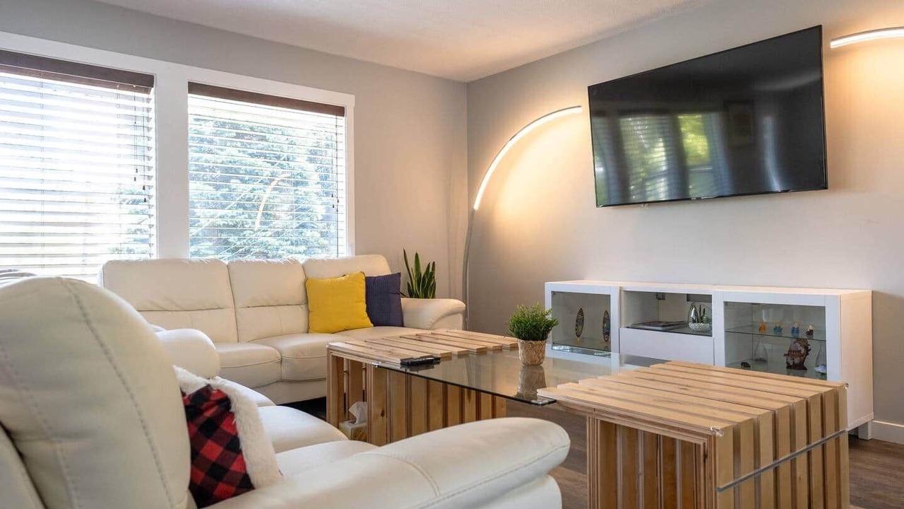 Photo of Livingroom in Vernon