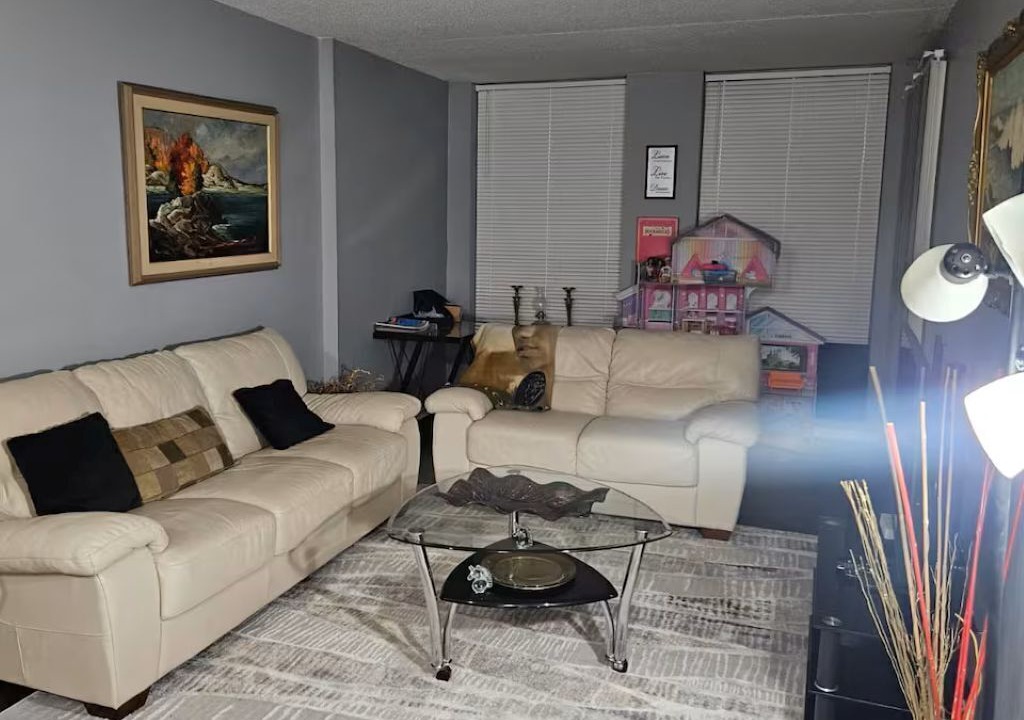 Photo of Livingroom in Pickering