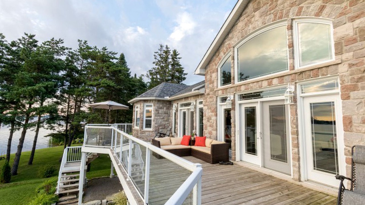 Photo of Patio Balcony in Janetville