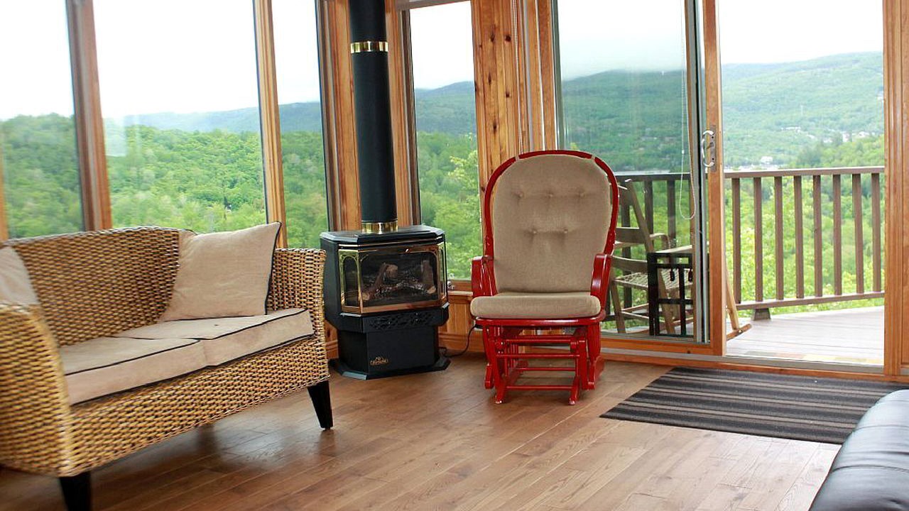 Photo of Livingroom in Petite-Riviere-de-l'Ile