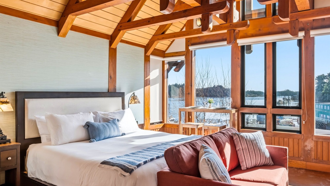 Photo of Bedroom in Ucluelet