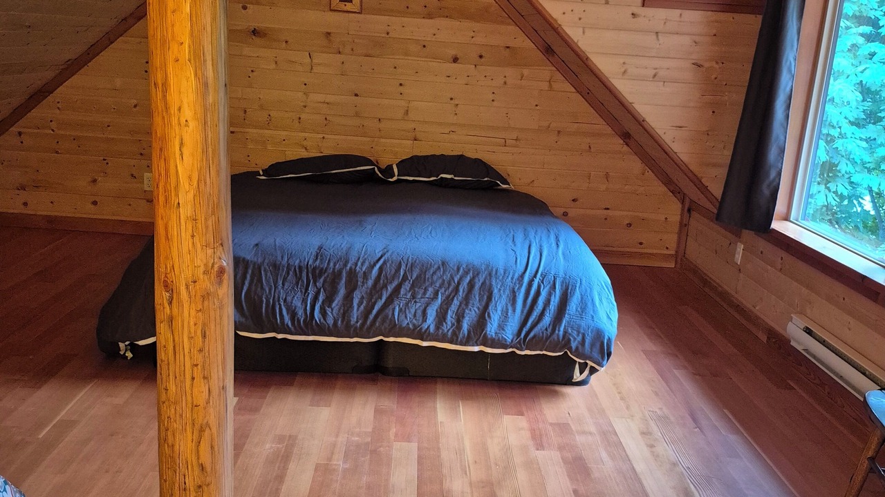 Photo of Bedroom in Mansons Landing
