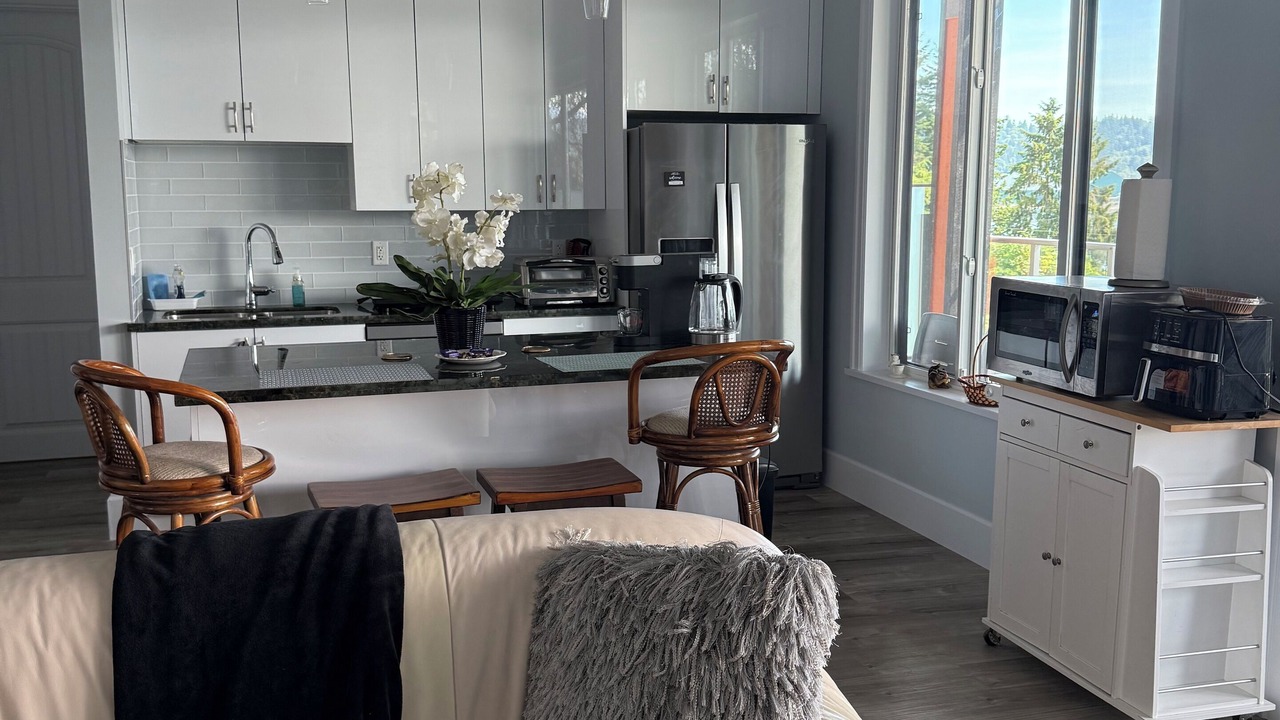 Photo of Livingroom in Port Moody