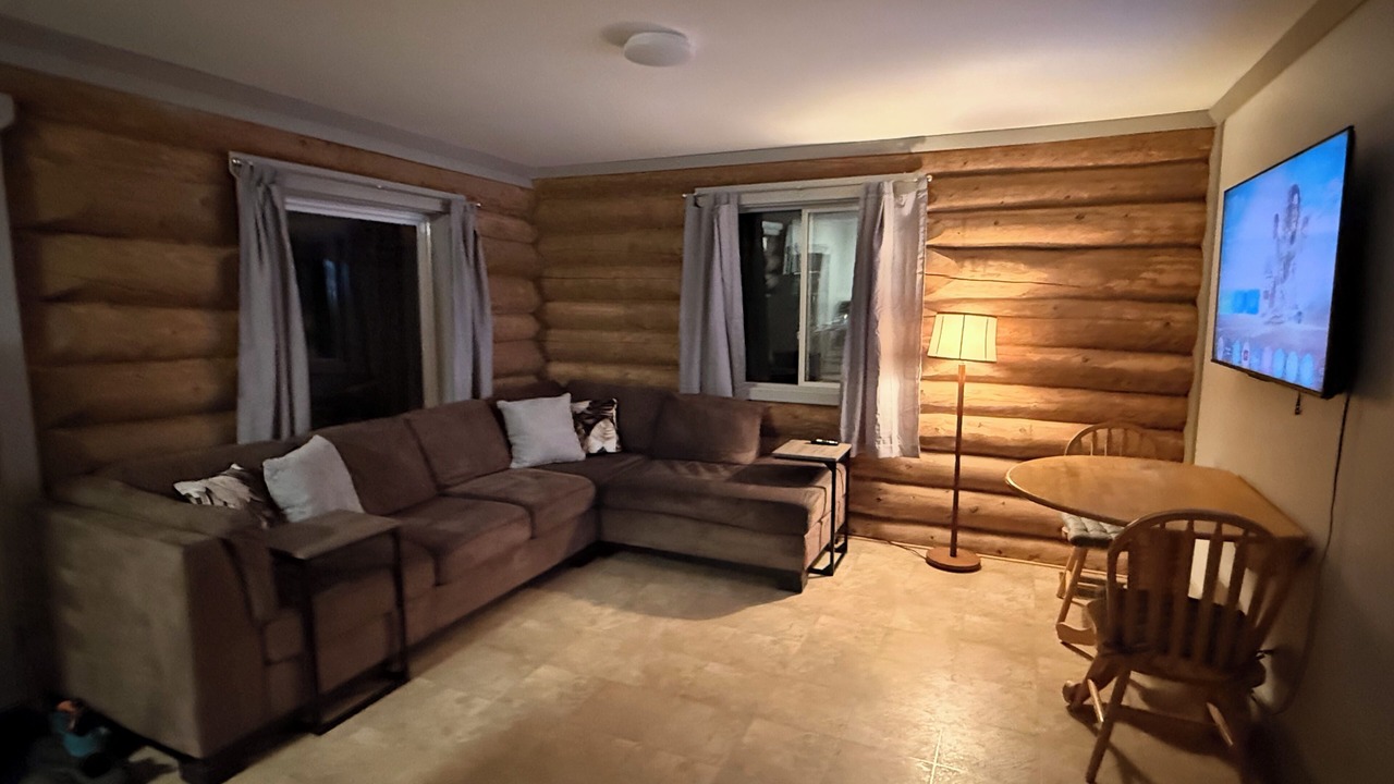 Photo of Livingroom in Stikine Region