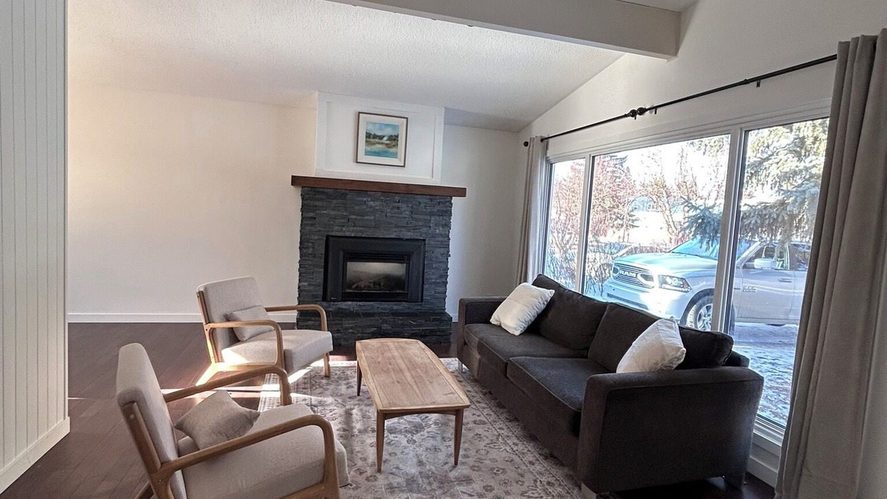 Photo of Livingroom in Red Deer