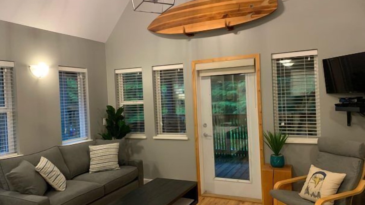 Photo of Livingroom in Ucluelet