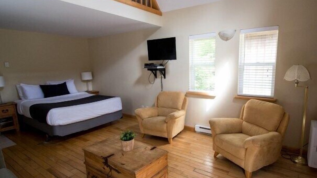 Photo of Bedroom in Ucluelet