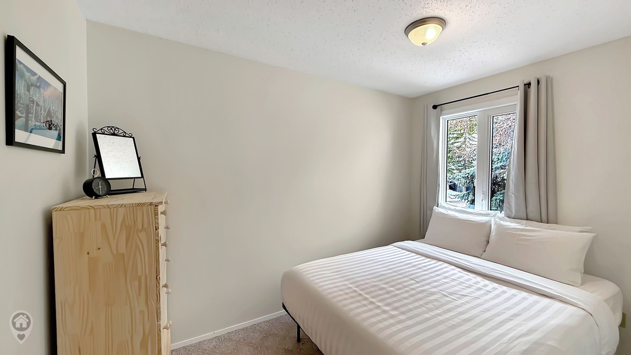 Photo of Bedroom in East Kootenay