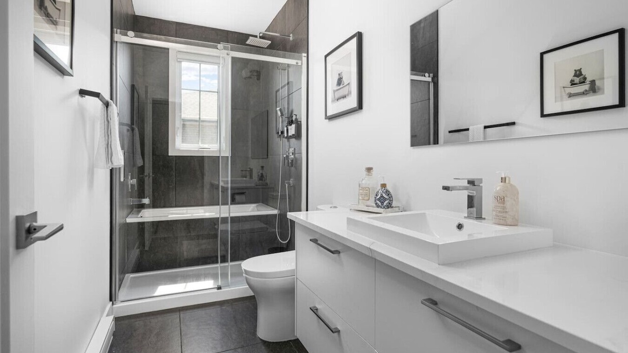 Photo of Bathroom in Mirabel