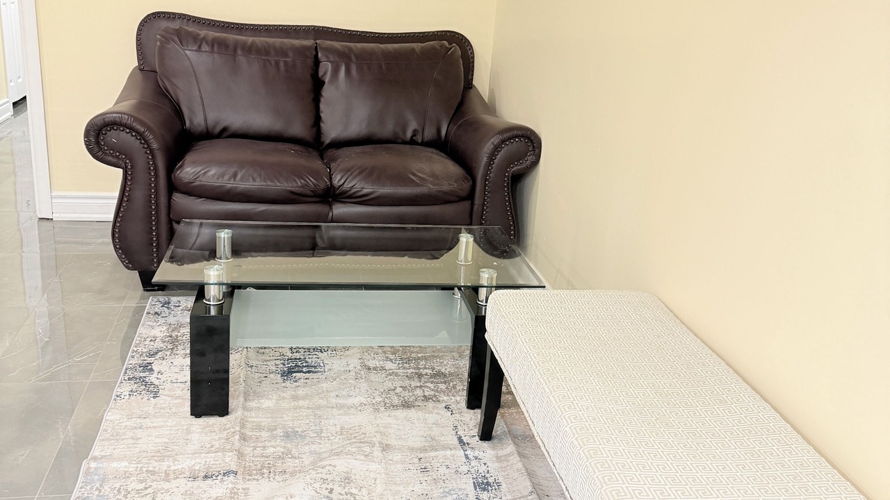 Photo of Livingroom in East Credit