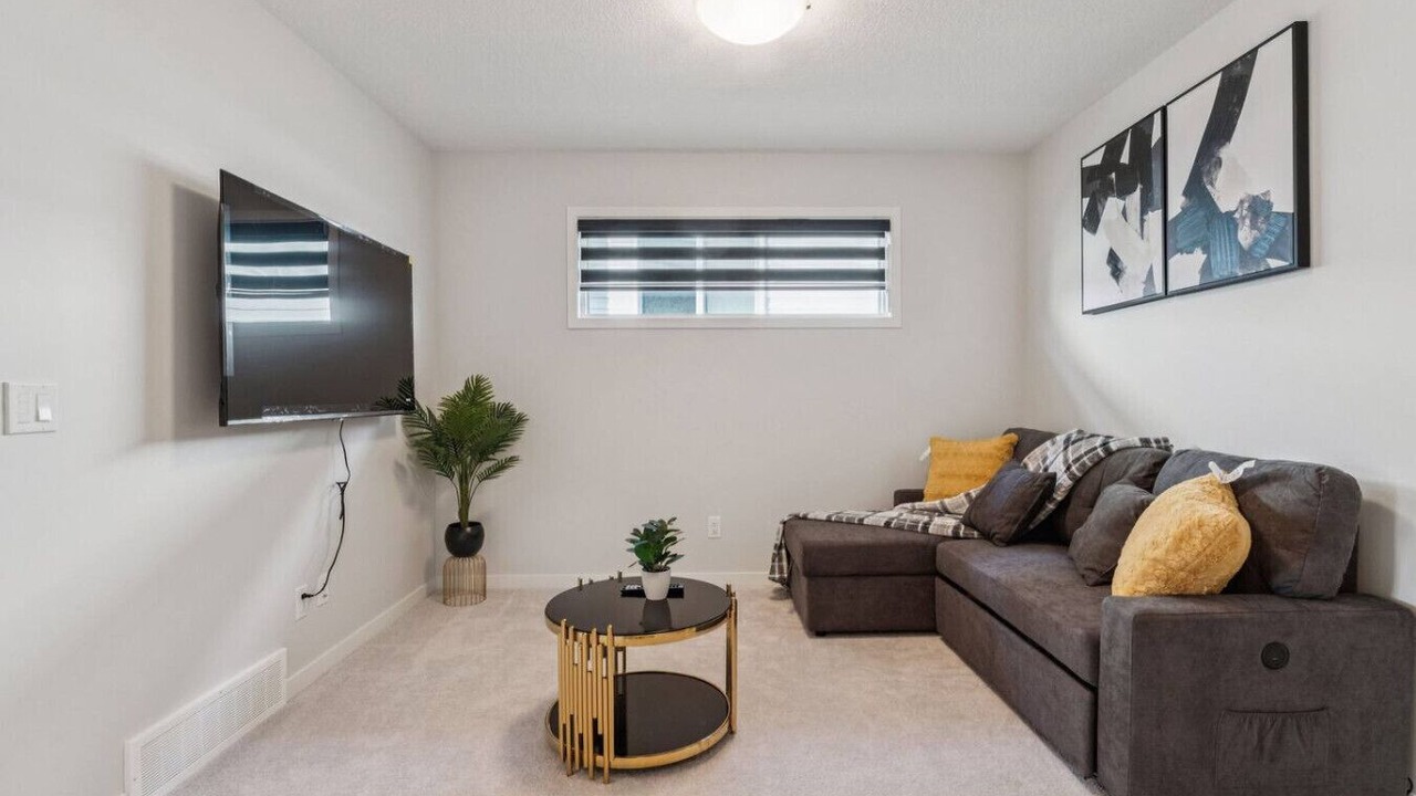 Photo of Livingroom in Northwest Calgary