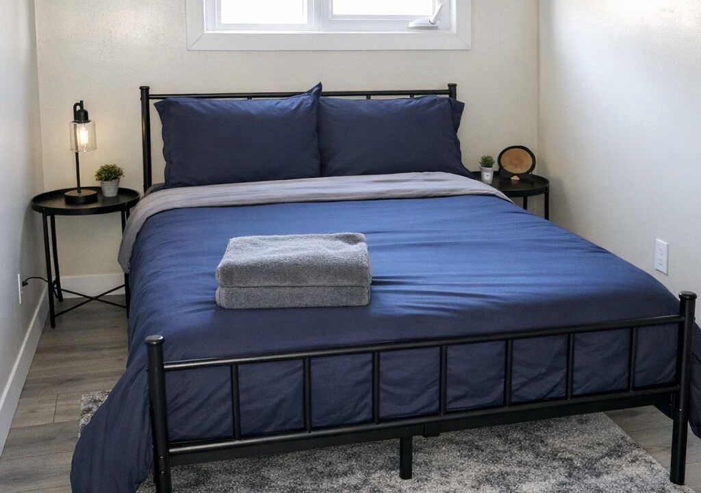 Photo of Bedroom in Inglewood