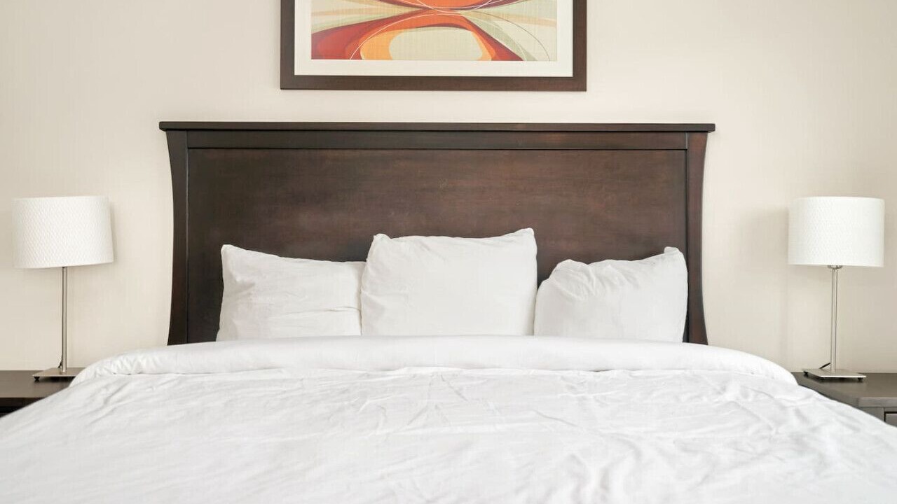 Photo of Bedroom in Harrison Hot Springs