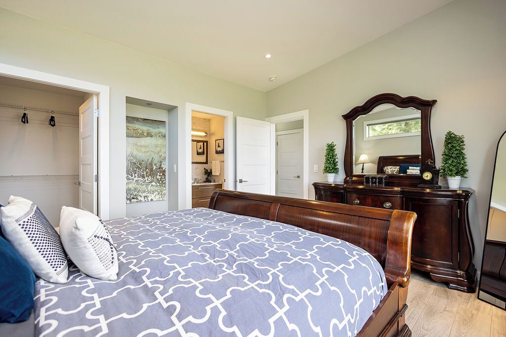 Photo of Bedroom in Okanagan-Similkameen