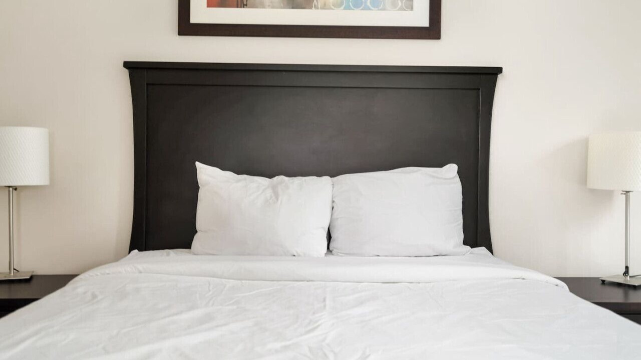 Photo of Bedroom in Harrison Hot Springs