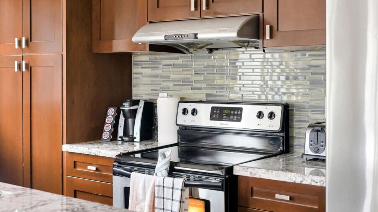 Photo of Kitchen in Harrison Hot Springs