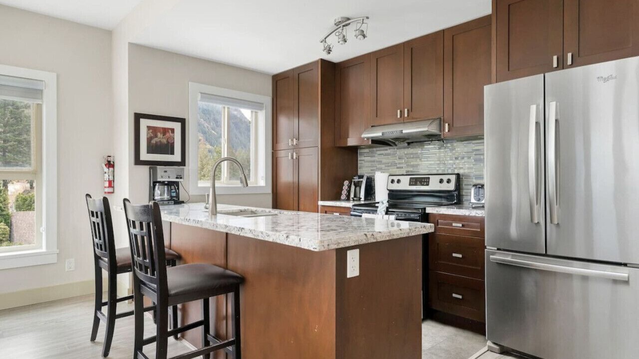 Photo of Kitchen in Harrison Hot Springs