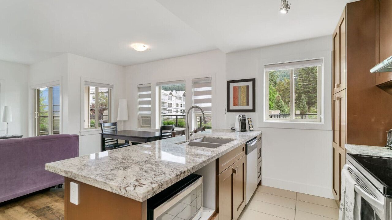 Photo of Kitchen in Harrison Hot Springs