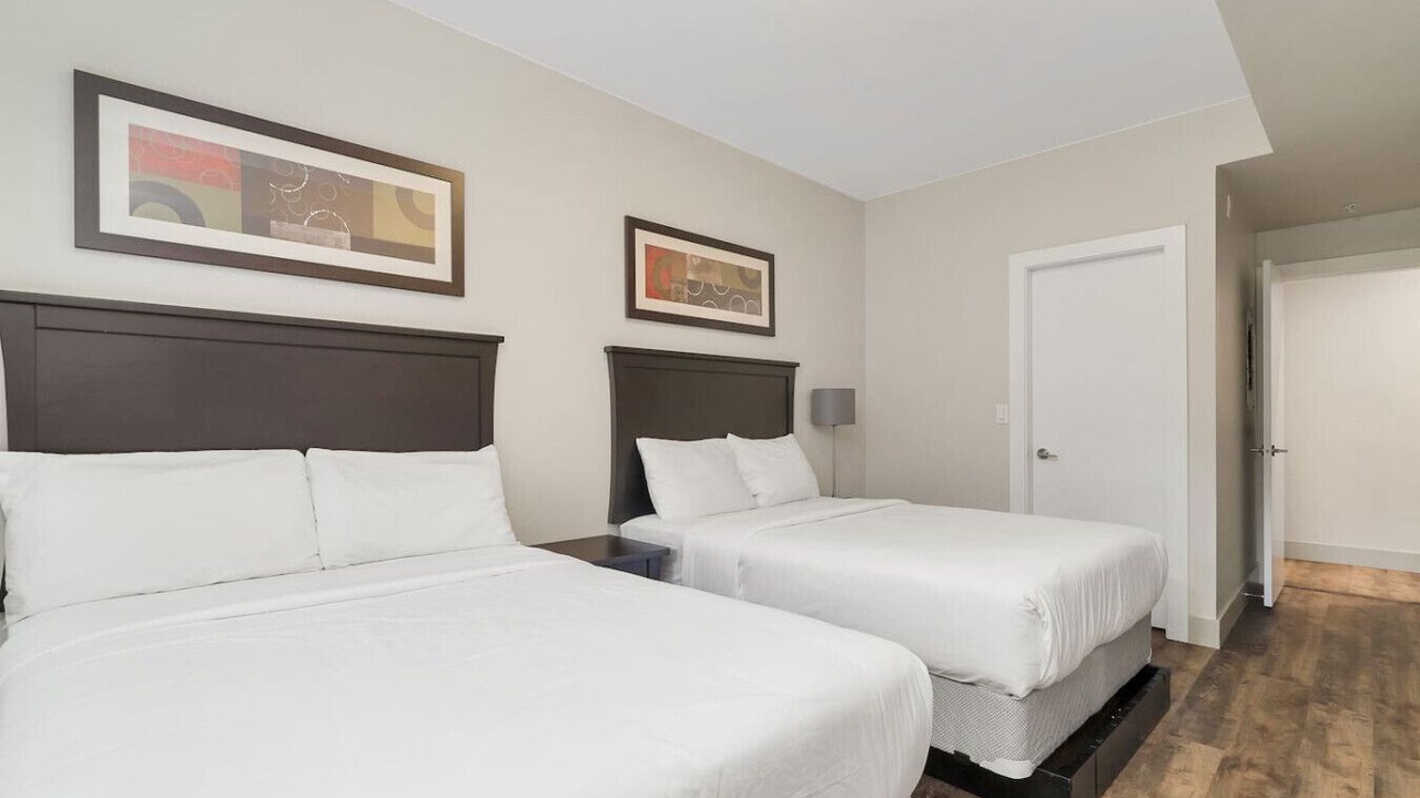 Photo of Bedroom in Harrison Hot Springs