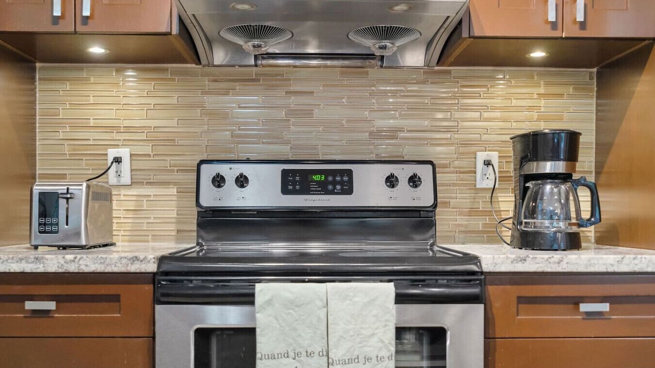 Photo of Kitchen in Harrison Hot Springs