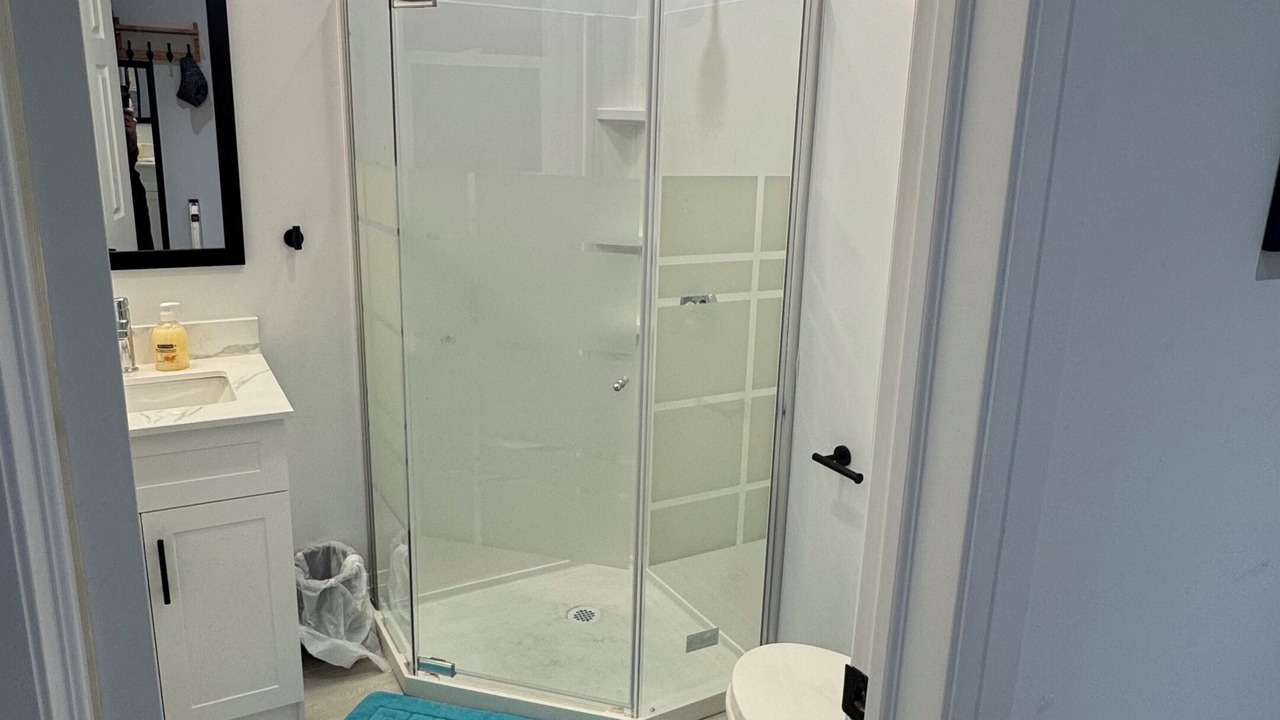 Photo of Bathroom in Jacksons Point