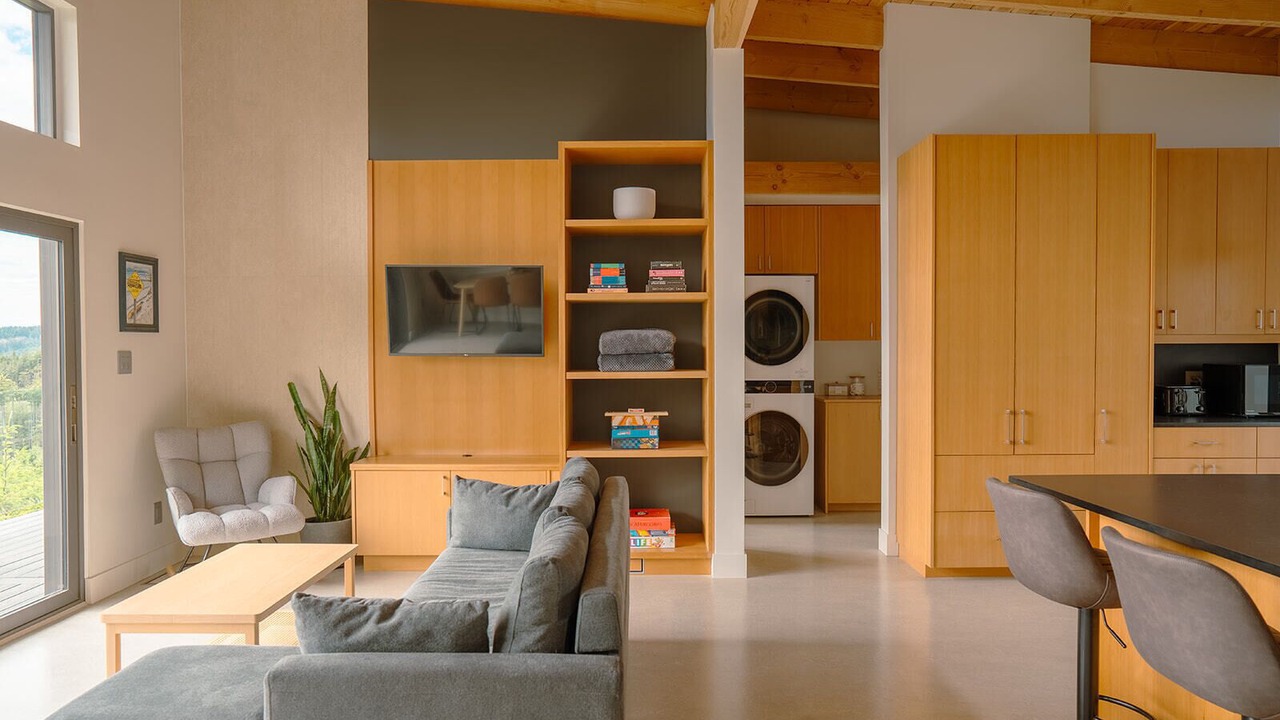 Photo of Livingroom in Juan de Fuca Electoral Area