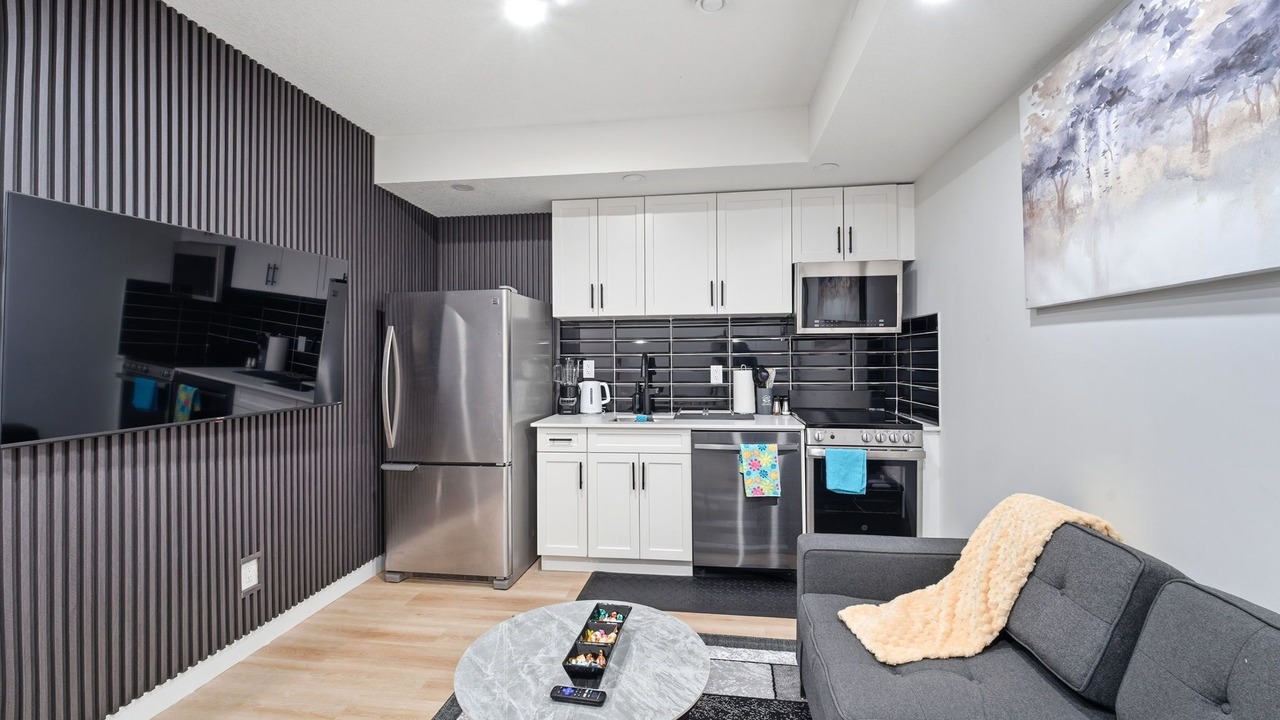 Photo of Livingroom in Calgary