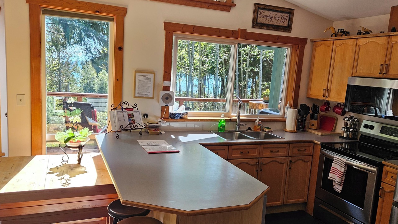 Photo of Kitchen in West Sechelt