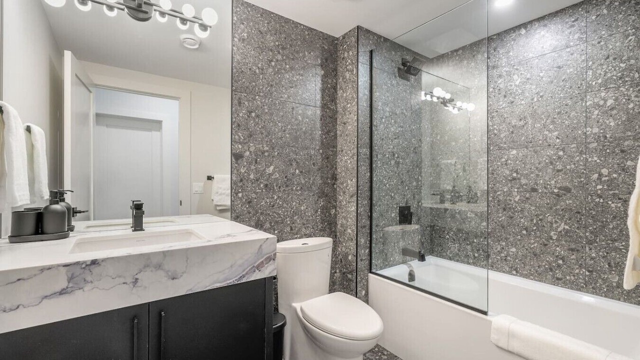 Photo of Bathroom in Killarney