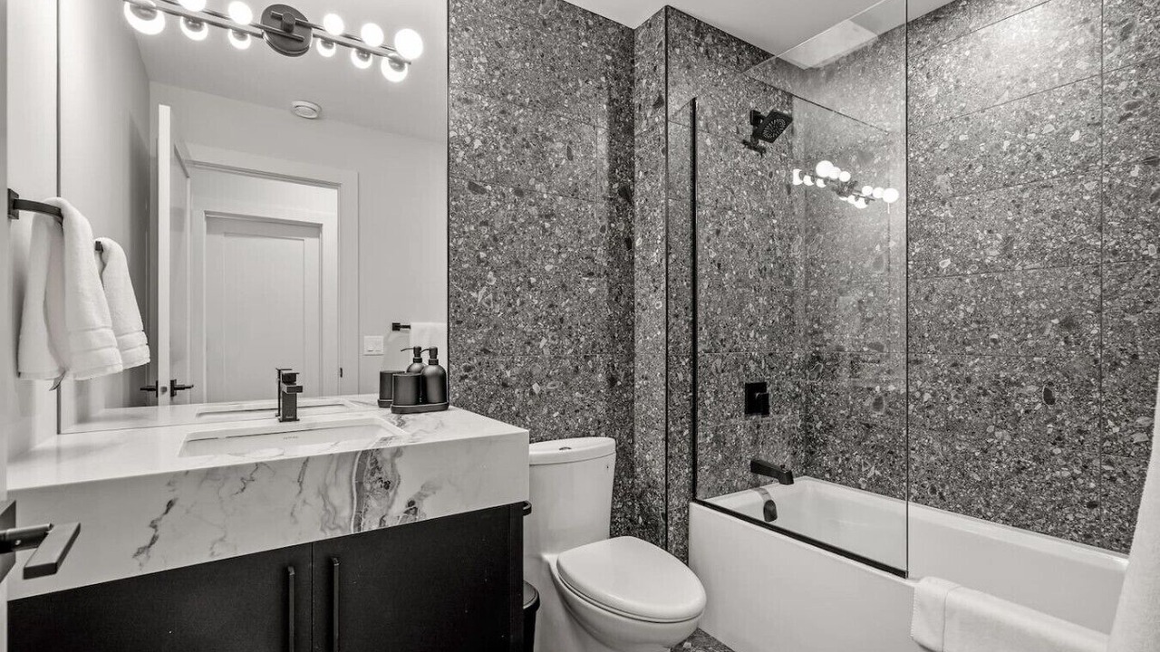 Photo of Bathroom in Killarney