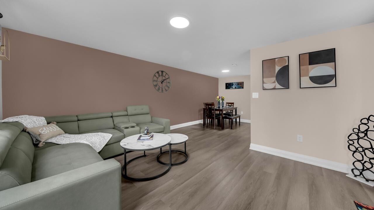 Photo of Livingroom in Thorold