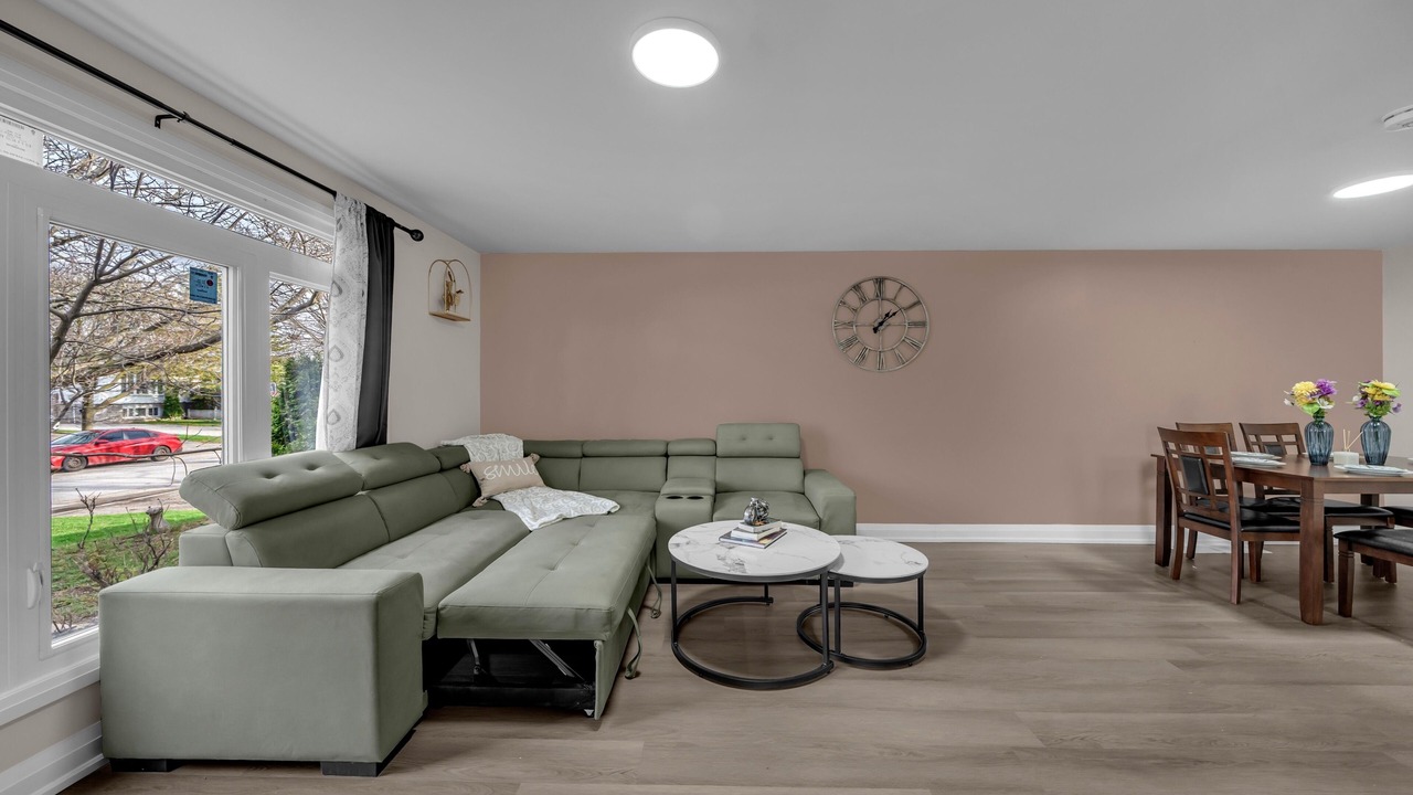 Photo of Livingroom in Thorold