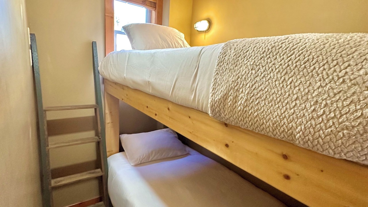 Photo of Bedroom in Okanagan-Similkameen