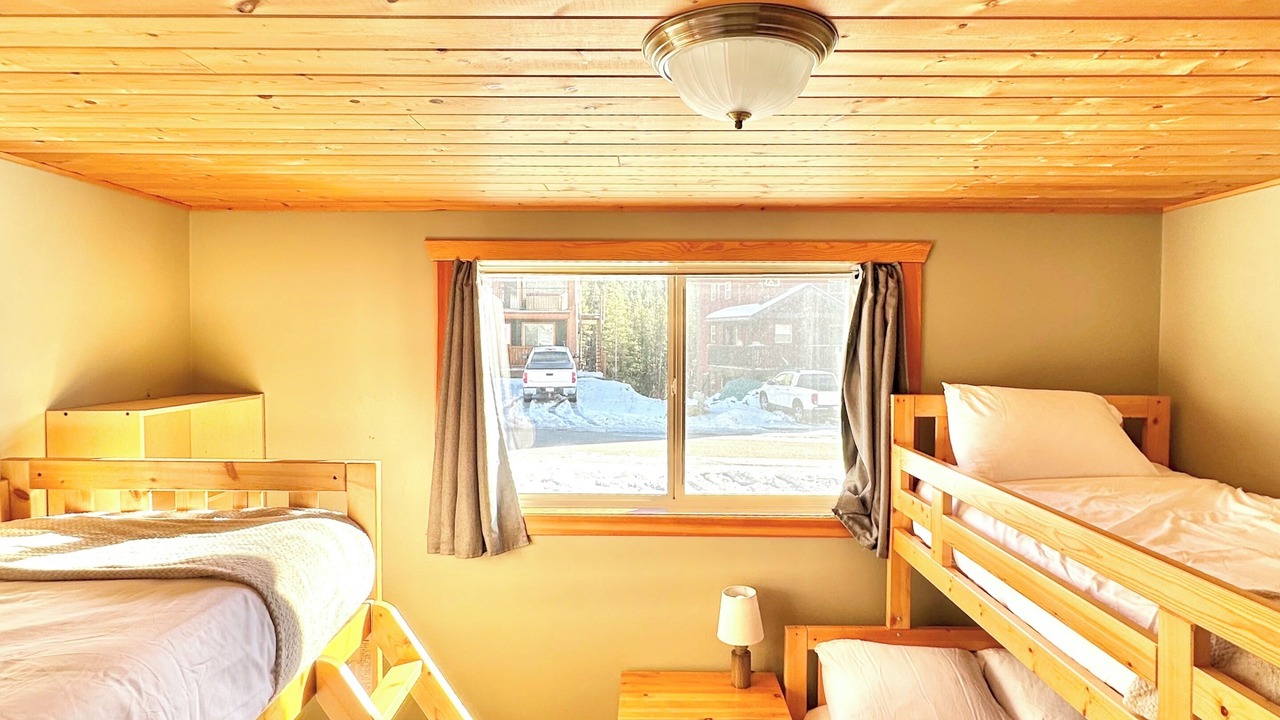 Photo of Bedroom in Okanagan-Similkameen