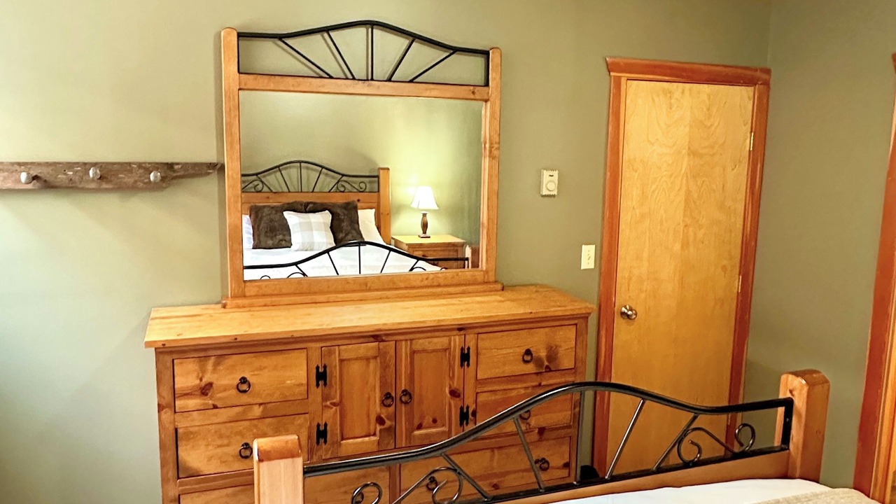 Photo of Bedroom in Okanagan-Similkameen