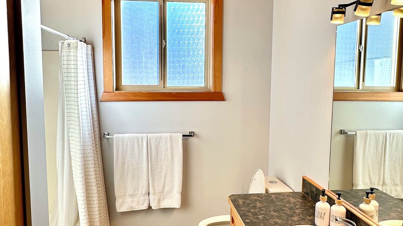 Photo of Bathroom in Okanagan-Similkameen