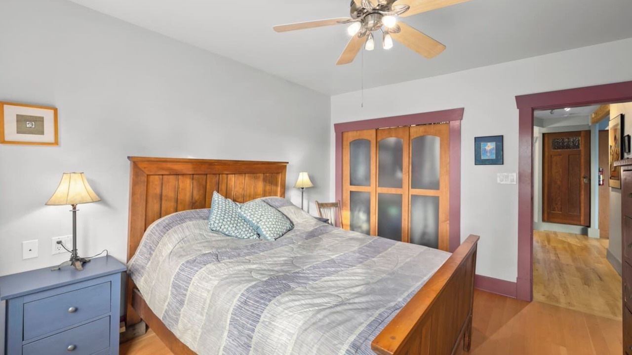 Photo of Bedroom in East Side