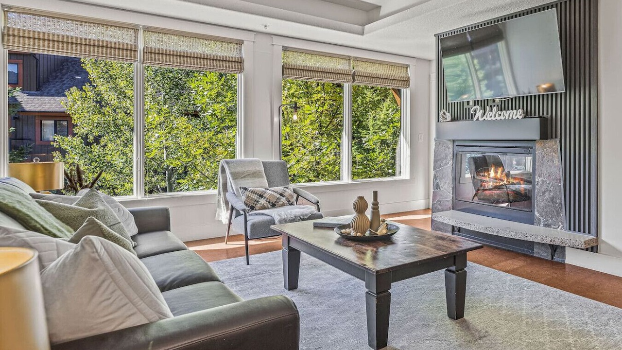 Photo of Livingroom in Canmore