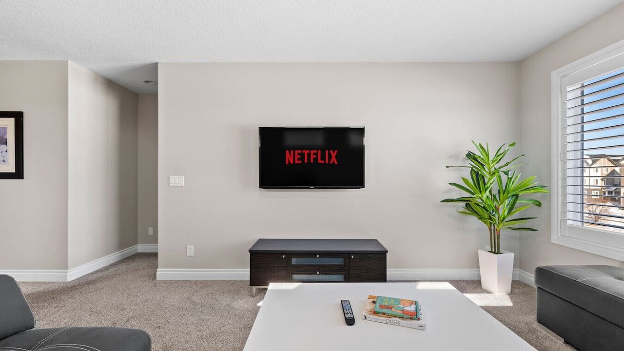 Photo of Livingroom in Airdrie