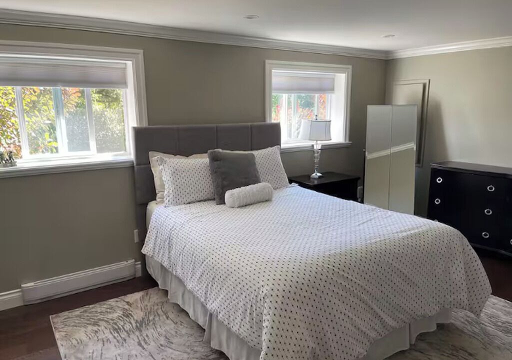 Photo of Bedroom in Saanich West