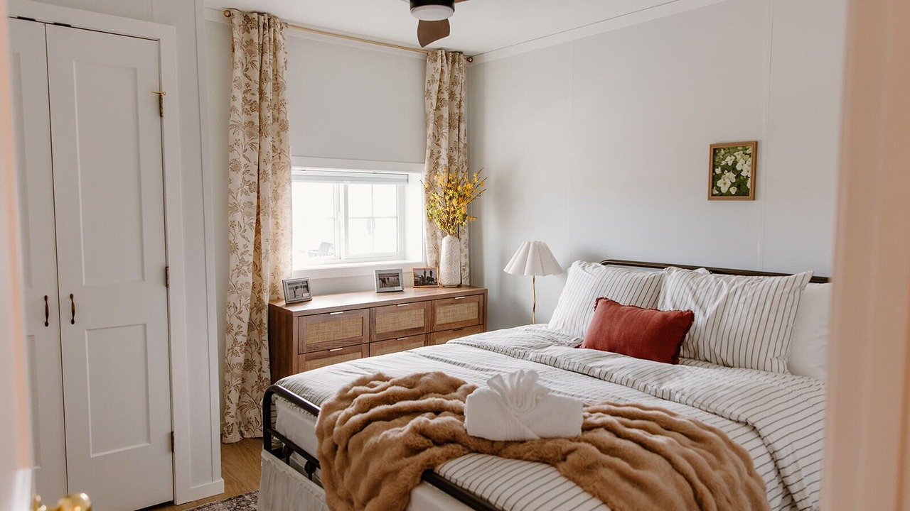 Photo of Bedroom in La Crete