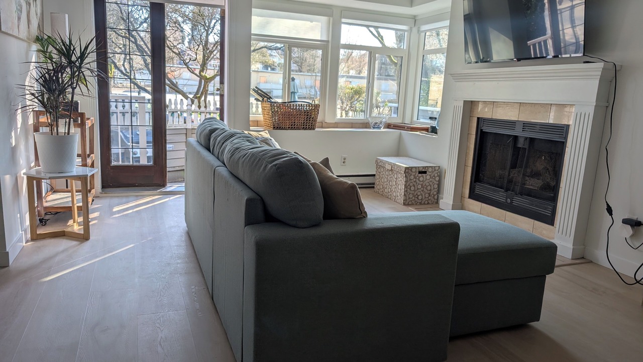 Photo of Livingroom in Mount Pleasant