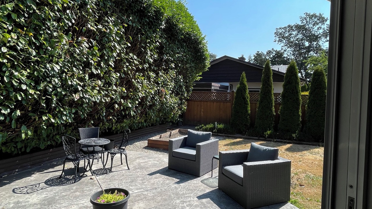 Photo of Patio Balcony in Saanich West
