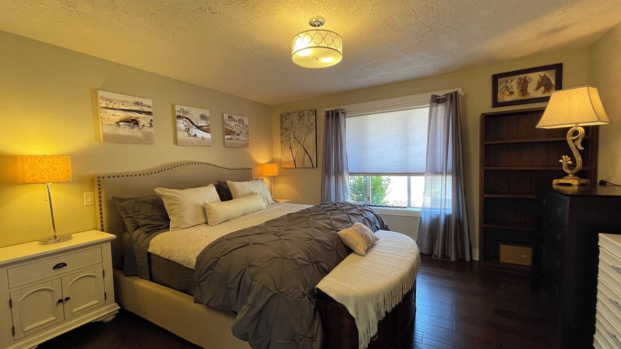 Photo of Bedroom in Saanich West