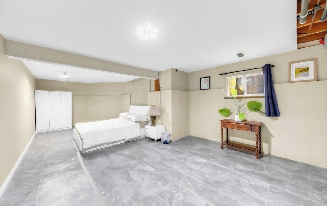 Photo of Bedroom in Delta