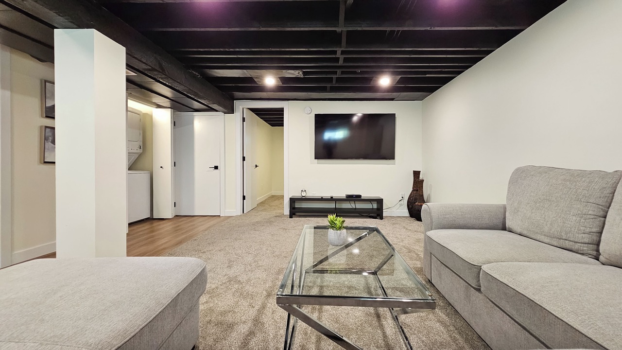 Photo of Livingroom in Tuxedo