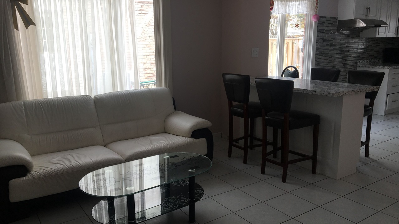 Photo of Livingroom in Agincourt North