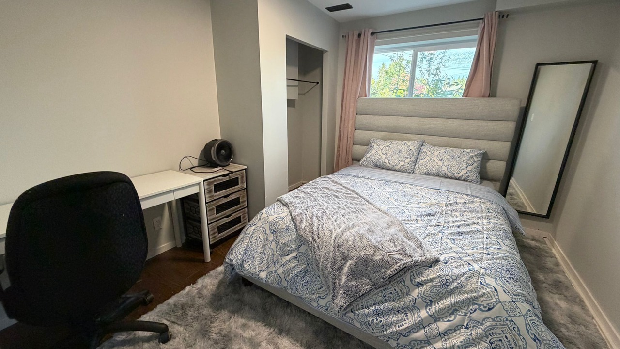 Photo of Bedroom in Delta
